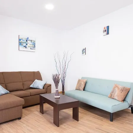 Guest house Karin House By Ghr Rentals *