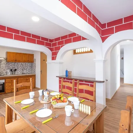 Гостевой дом Karin House By Ghr Rentals Ла-Гуанча